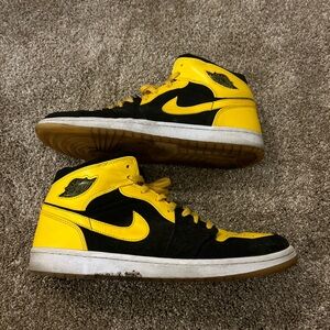 Jordan 1 mid